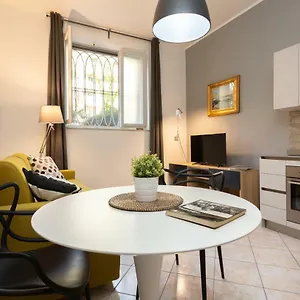 cozy-studio-apartment-in-milan-downtown.italymilanhotels.net/